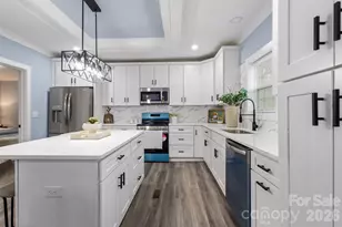 305 E Henry St, Belmont, NC 28012 - Photo 9