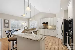 5906 Vireo Ct, Charlotte, NC 28269 - Photo 13