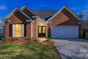 1004 Mortlock Ct, Indian Trail, NC 28079 - Photo 1