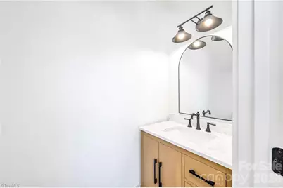 2115 24th Street Lane SE, Hickory, NC 28602 - Photo 39