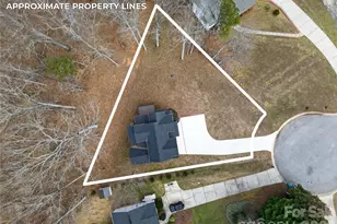 140 Meadowfall Ln, Troutman, NC 28166 - Photo 11