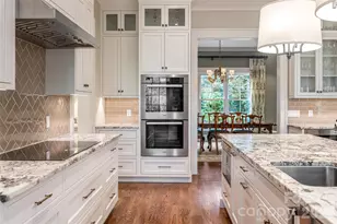 402 Vanderbilt Rd, Asheville, NC 28803 - Photo 15