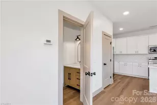 2119 24th St Ln SE, Hickory, NC 28602 - Photo 31