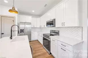 2119 24th St Ln SE, Hickory, NC 28602 - Photo 33