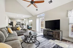 7344 Maitland Ln, Charlotte, NC 28215 - Photo 5