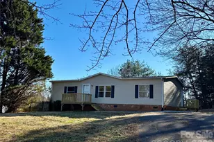 3938 Berry Creek Cir, Granite Falls, NC 28630 - Photo 1