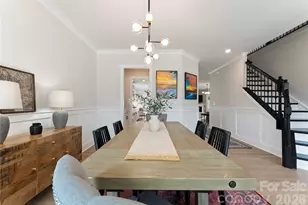 11117 Lochmere Rd, Charlotte, NC 28278 - Photo 3