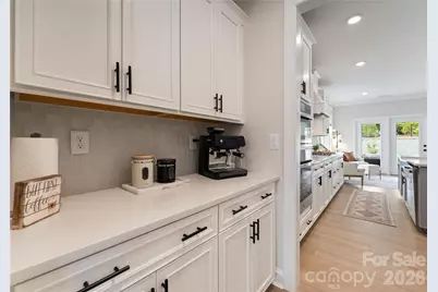 11117 Lochmere Road, Charlotte, NC 28278 - Photo 5