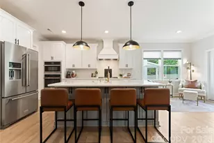 11117 Lochmere Rd, Charlotte, NC 28278 - Photo 1