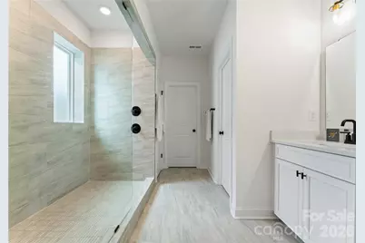 11117 Lochmere Road, Charlotte, NC 28278 - Photo 33