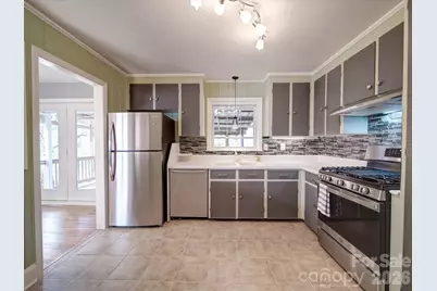 2036 Edgewater Drive, Charlotte, NC 28210 - Photo 5