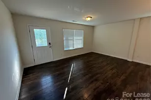 9010 Harwood Knoll Dr, Charlotte, NC 28214 - Photo 3