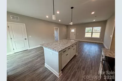 803 W 1st Street, Newton, NC 28658 - Photo 9