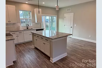 803 W 1st Street, Newton, NC 28658 - Photo 7