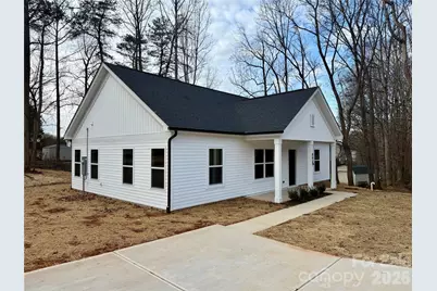 803 W 1st Street, Newton, NC 28658 - Photo 3