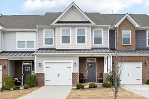 5923 Hampstead Pond Ln, Matthews, NC 28105 - Photo 5