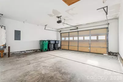 13042 Planters Row Drive, Charlotte, NC 28278 - Photo 31