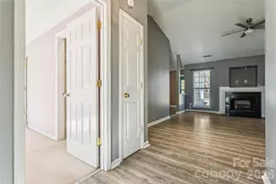 13042 Planters Row Dr, Charlotte, NC 28278 - Photo 5