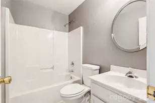 13042 Planters Row Dr, Charlotte, NC 28278 - Photo 21