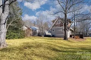 829 N Oconeechee Ave, Black Mountain, NC 28711 - Photo 25