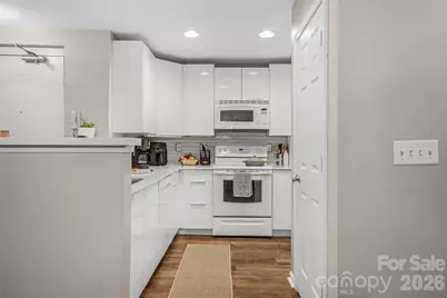 3905 Picasso Court, Charlotte, NC 28205 - Photo 17