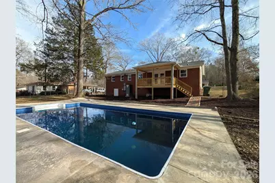 1006 Meadowbrook Drive, Lancaster, SC 29720 - Photo 1