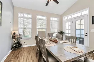 9732 Springholm Dr, Charlotte, NC 28278 - Photo 11