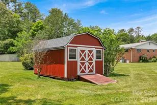 112 Allison Rd, Brevard, NC 28712 - Photo 33