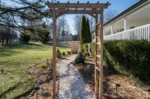 2 Shady Oak Ln, Arden, NC 28704 - Photo 11