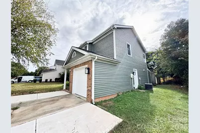 1634 Pamela Lorraine Drive, Charlotte, NC 28213 - Photo 3