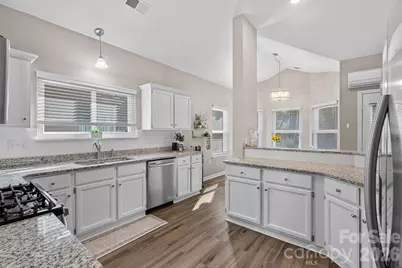 139 Ashford Hollow Lane, Mooresville, NC 28117 - Photo 11