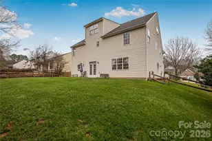 3240 Queensland Ct, Fort Mill, SC 29707 - Photo 3