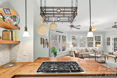 2400 Kenmore Avenue, Charlotte, NC 28204 - Photo 13