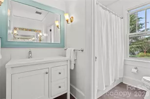 2400 Kenmore Ave, Charlotte, NC 28204 - Photo 31