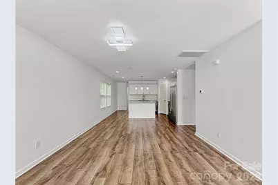 1096 12th Avenue NW, Hickory, NC 28601 - Photo 5