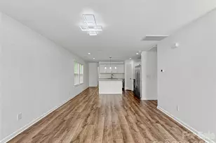 1096 12th Ave NW, Hickory, NC 28601 - Photo 5