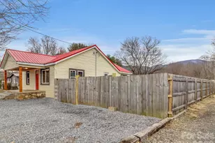 106 Long St, Waynesville, NC 28786 - Photo 21