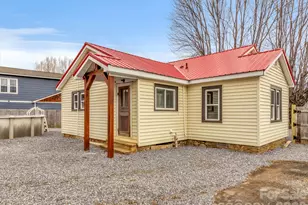 106 Long St, Waynesville, NC 28786 - Photo 25