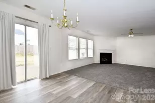 8629 Buckhorn St, Charlotte, NC 28216 - Photo 5