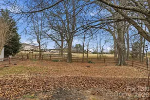 4018 Manor House Dr, Charlotte, NC 28270 - Photo 31