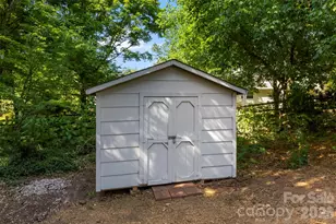 12219 Landing Green Dr, Charlotte, NC 28277 - Photo 31