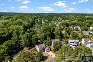 12219 Landing Green Dr, Charlotte, NC 28277 - Photo 37