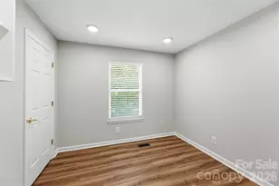 12219 Landing Green Dr, Charlotte, NC 28277 - Photo 25