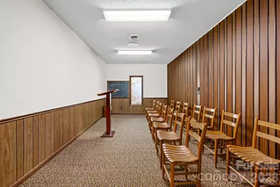 334 N Oakland Avenue, Statesville, NC 28677 - Photo 25