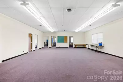 334 N Oakland Avenue, Statesville, NC 28677 - Photo 37