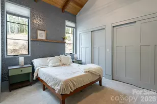 208 Glenroy Ct, Flat Rock, NC 28731 - Photo 35