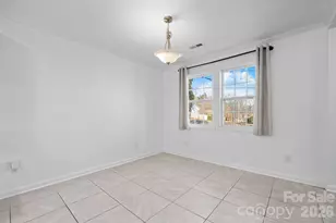 503 E Herman St, Newton, NC 28658 - Photo 7