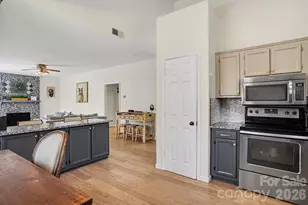 12025 Freshwell Rd, Charlotte, NC 28273 - Photo 13