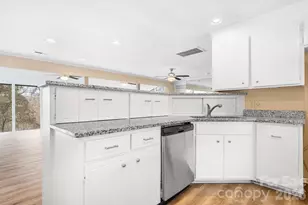 1126 Hanford Pl NW, Concord, NC 28027 - Photo 5