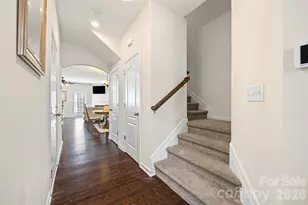 2784 Sawbridge Ln, Gastonia, NC 28056 - Photo 5